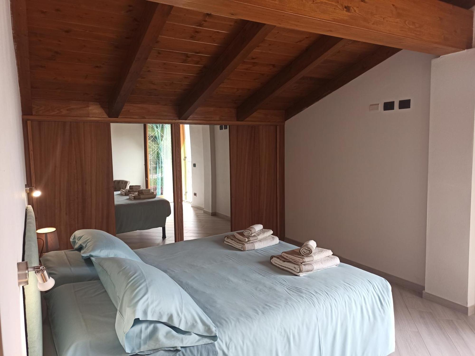 Larius Apartment - Como Lake View Mandello del Lario Exterior photo